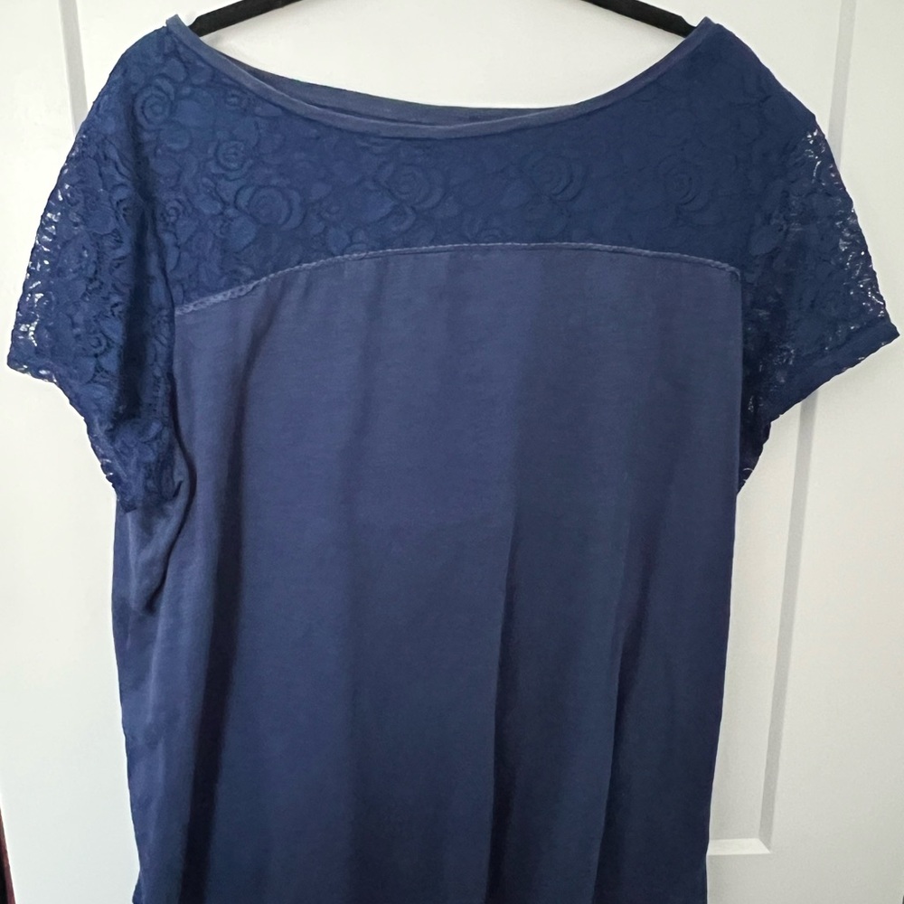 Liz Claiborne Navy Lace Short Sleeve Top